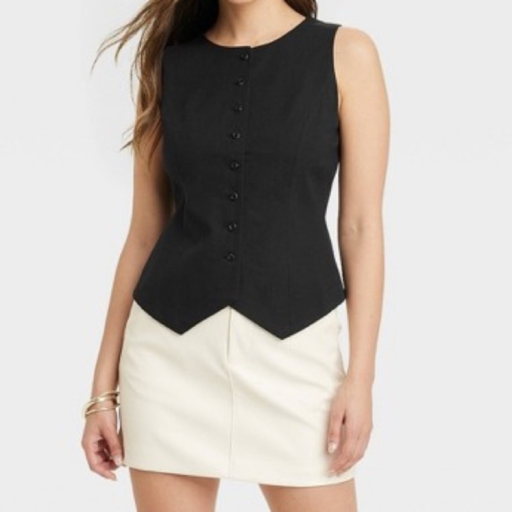 NWOT Vest High Neck / Crew Neck Button Down Size XS